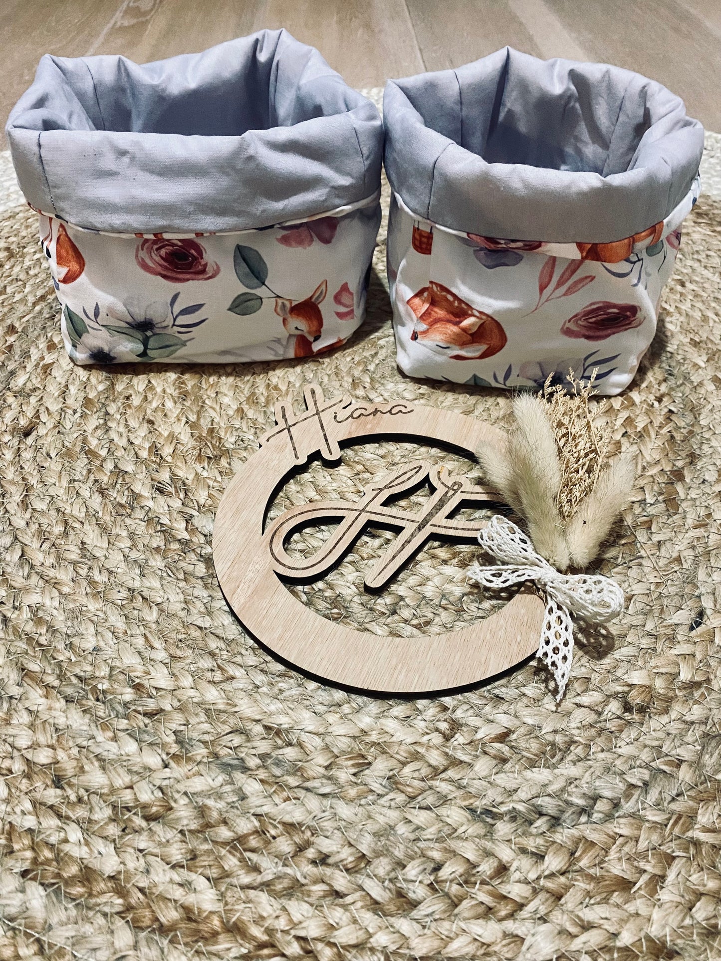 Turbulette jolies biches pour bébé, avec des motifs d'animaux de la jungle comme des girafes et éléphants, idéale pour un sommeil paisible